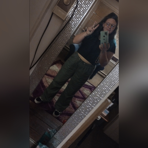 Meet your Posher, Sabrina - Picture 2 of 4